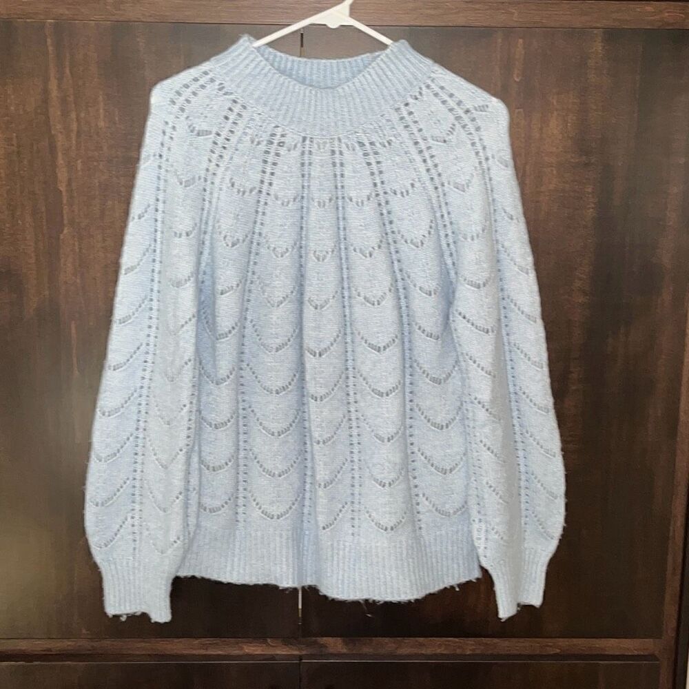 ‎Aspen Light Blue Sweater Small